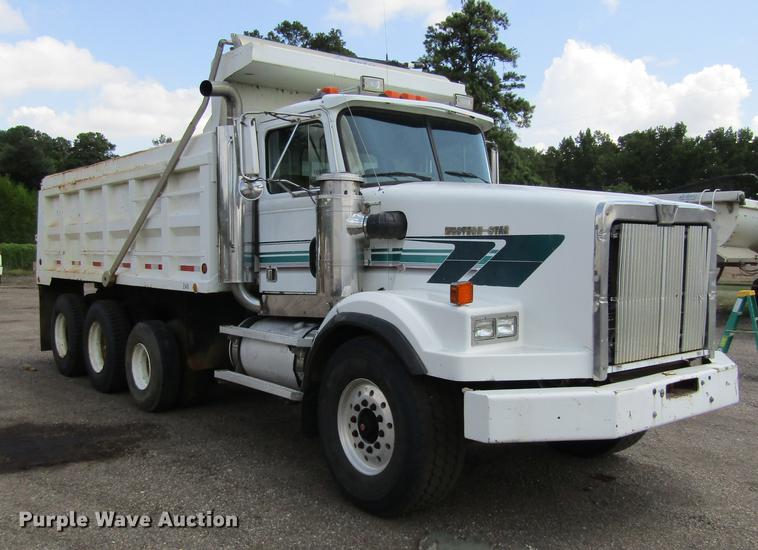 image for item DC0051 1994 Western Star 4964S dump truck