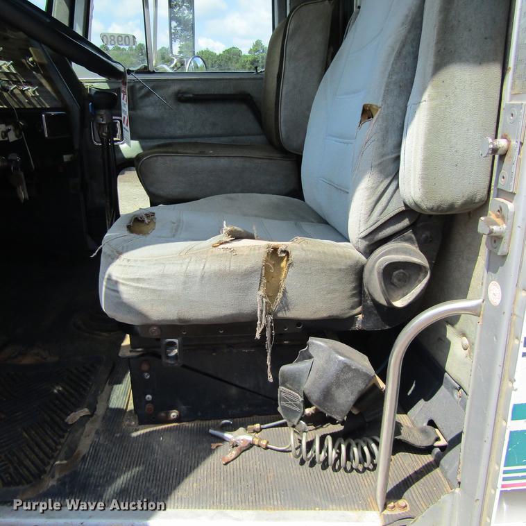 image for item DC0051 1994 Western Star 4964S dump truck