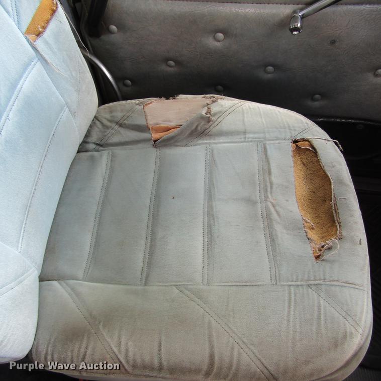 image for item DC0051 1994 Western Star 4964S dump truck