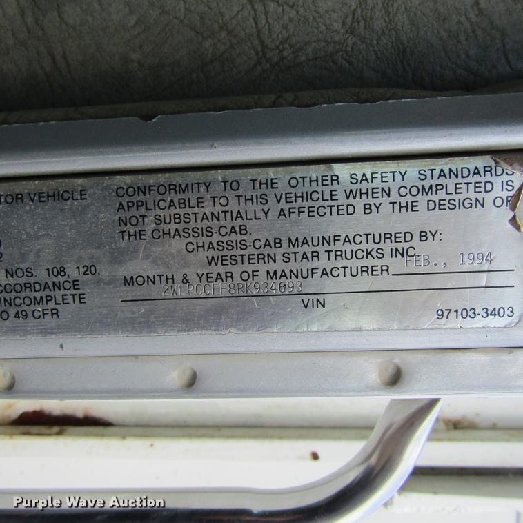 image for item DC0051 1994 Western Star 4964S dump truck