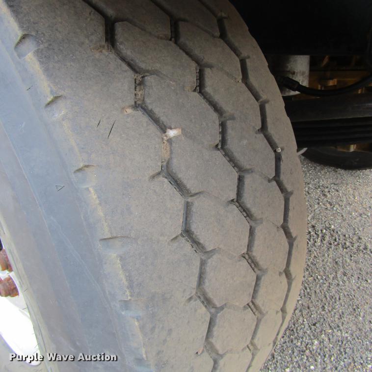 image for item DC0051 1994 Western Star 4964S dump truck