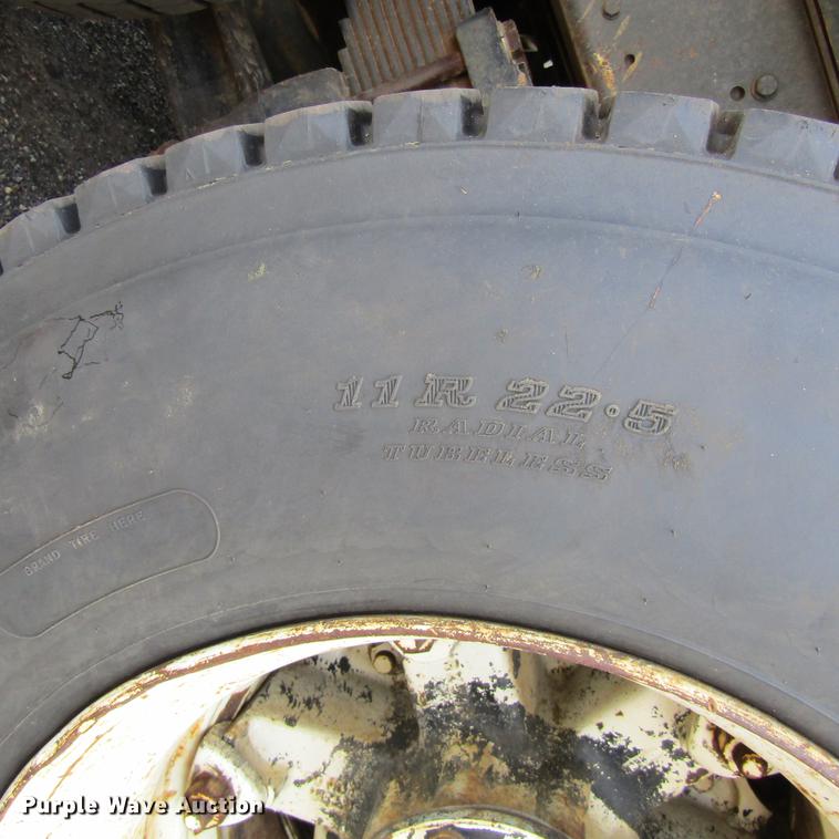 image for item DC0051 1994 Western Star 4964S dump truck