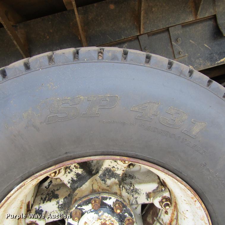 image for item DC0051 1994 Western Star 4964S dump truck