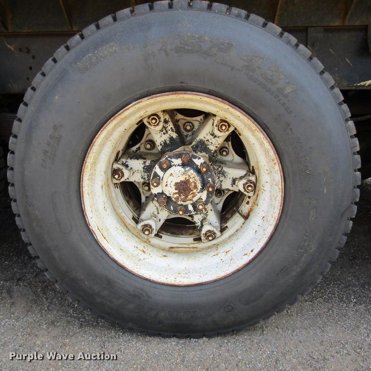 image for item DC0051 1994 Western Star 4964S dump truck