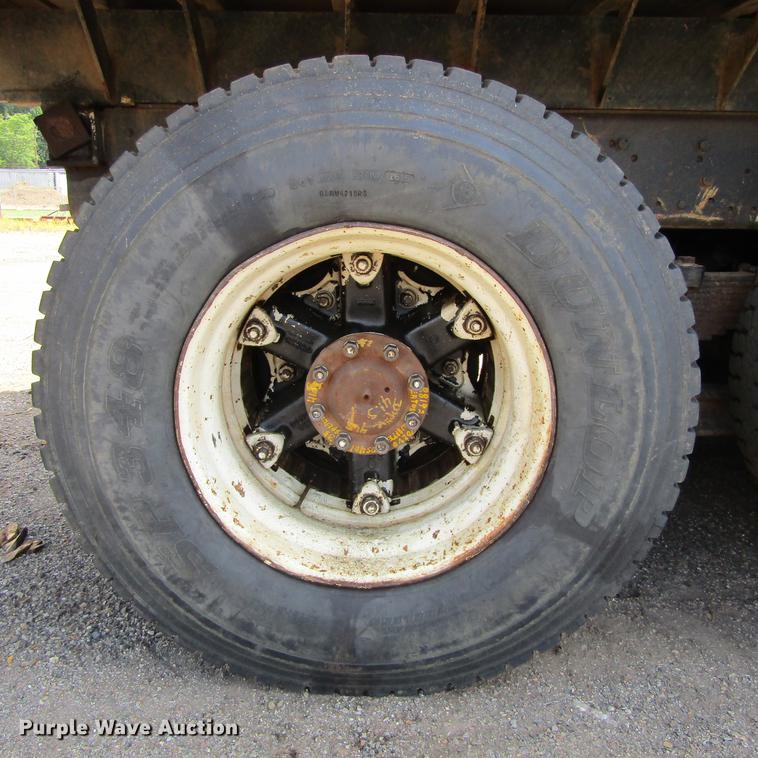 image for item DC0051 1994 Western Star 4964S dump truck