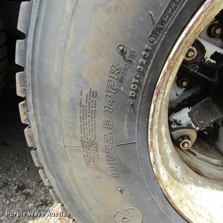 image for item DC0051 1994 Western Star 4964S dump truck