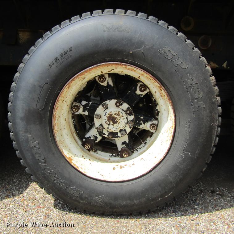 image for item DC0051 1994 Western Star 4964S dump truck