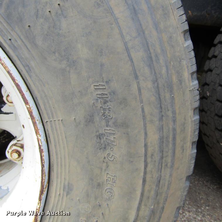 image for item DC0051 1994 Western Star 4964S dump truck