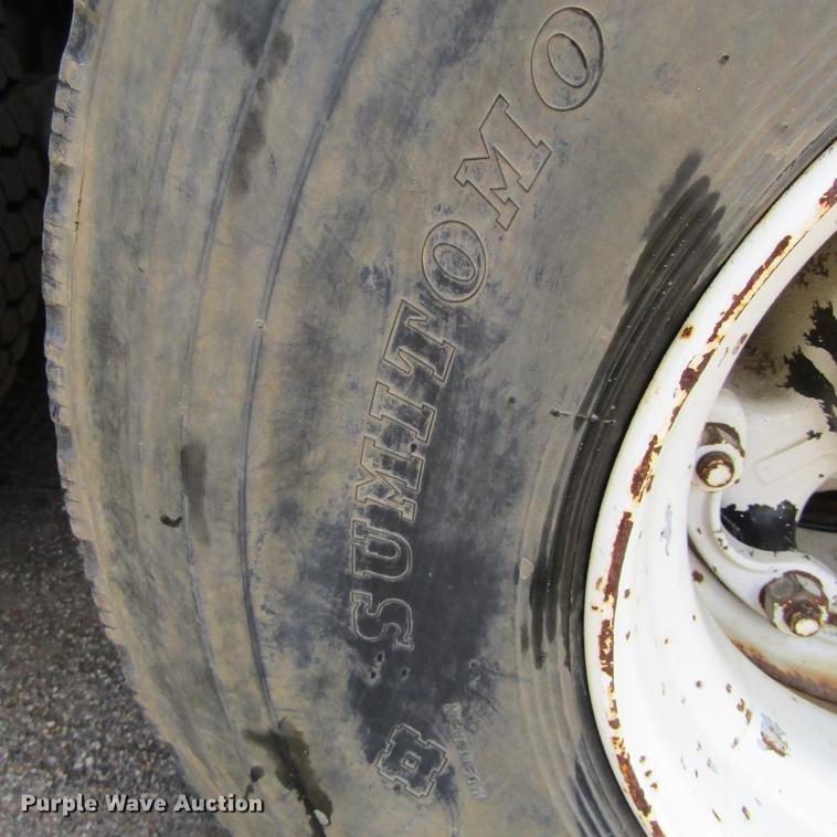 image for item DC0051 1994 Western Star 4964S dump truck