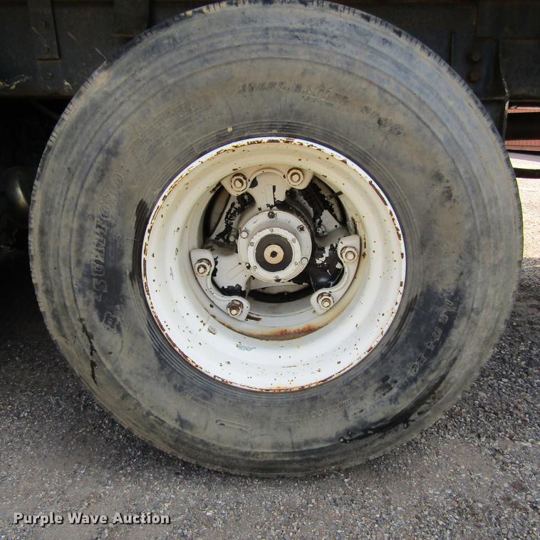 image for item DC0051 1994 Western Star 4964S dump truck