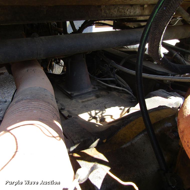 image for item DC0051 1994 Western Star 4964S dump truck