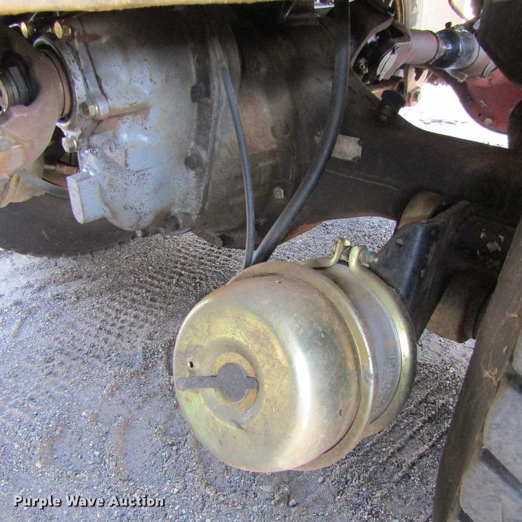 image for item DC0051 1994 Western Star 4964S dump truck