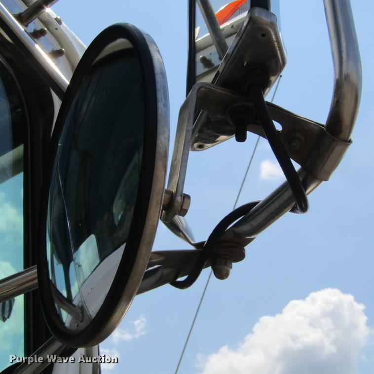 image for item DC0051 1994 Western Star 4964S dump truck