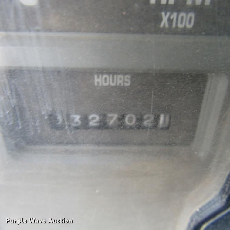 image for item DC0052 1994 International 2654 service truck