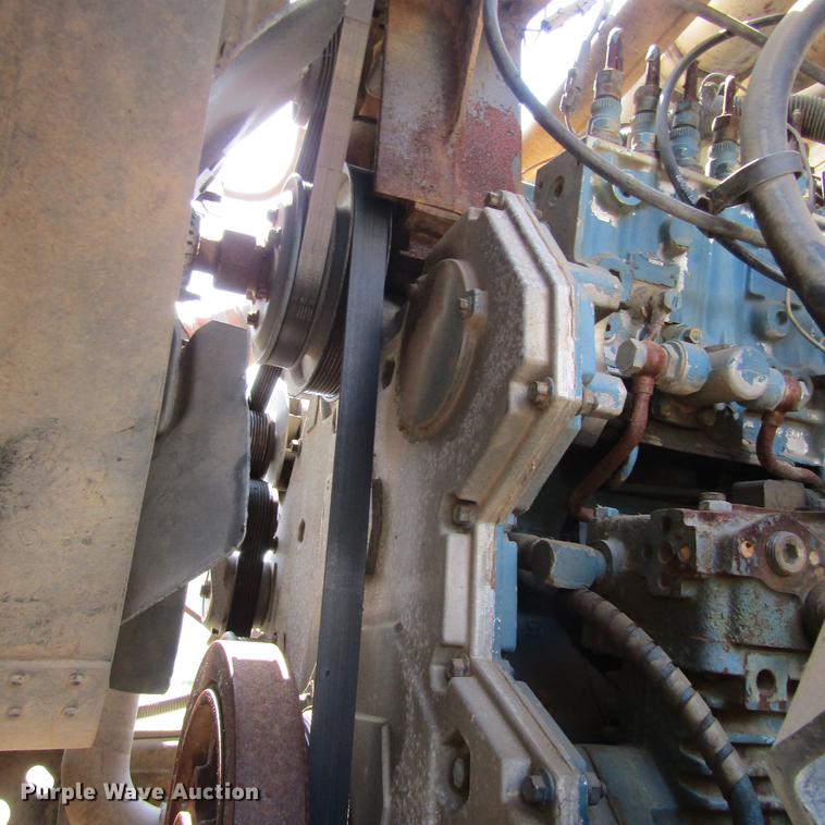 image for item DC0052 1994 International 2654 service truck