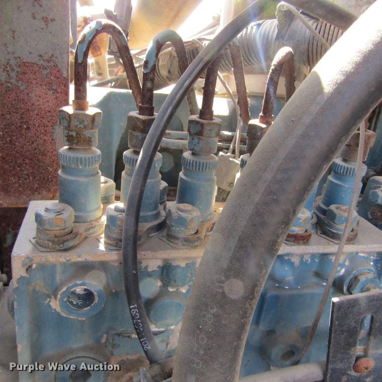 image for item DC0052 1994 International 2654 service truck