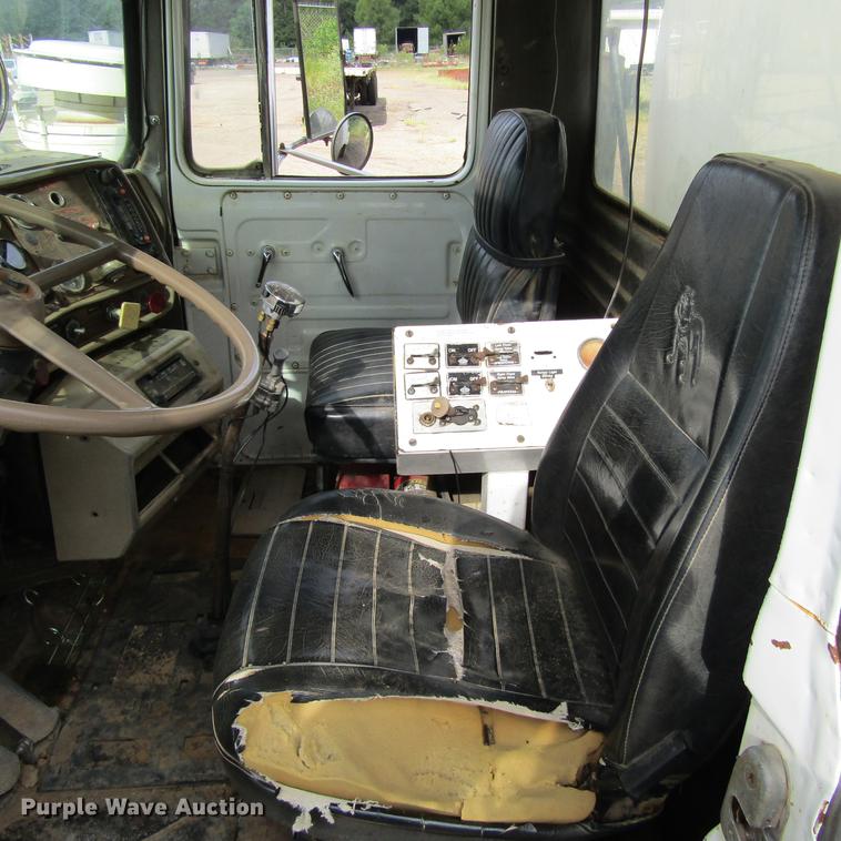 image for item DC0053 1982 Mack RD688S tank truck