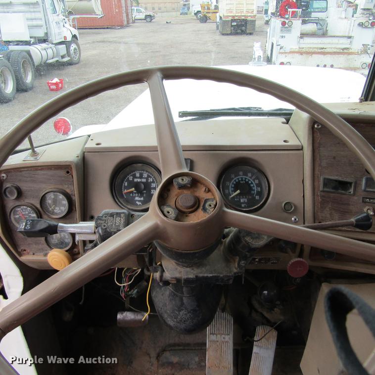 image for item DC0053 1982 Mack RD688S tank truck