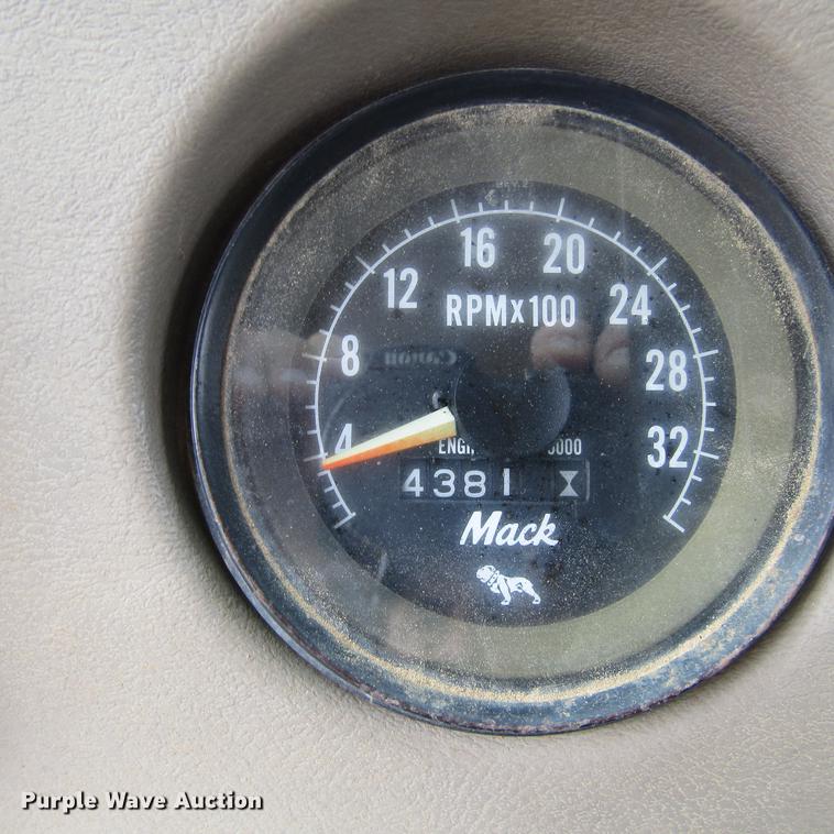 image for item DC0053 1982 Mack RD688S tank truck