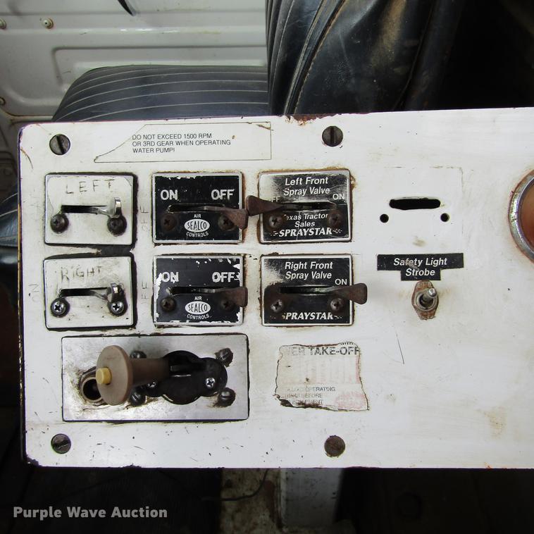 image for item DC0053 1982 Mack RD688S tank truck