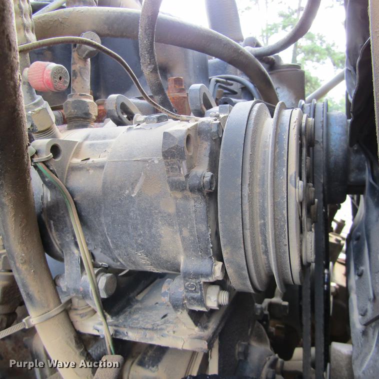 image for item DC0053 1982 Mack RD688S tank truck