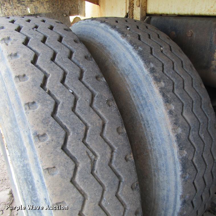 image for item DC0053 1982 Mack RD688S tank truck