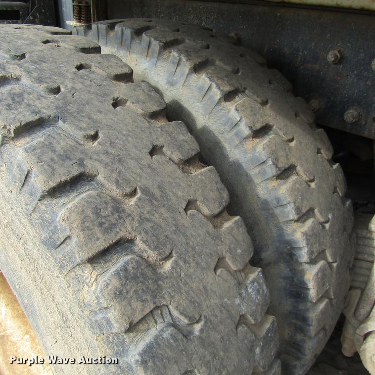 image for item DC0053 1982 Mack RD688S tank truck