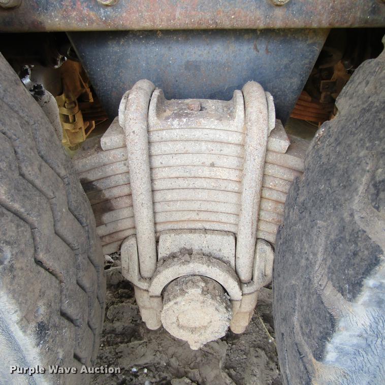 image for item DC0053 1982 Mack RD688S tank truck