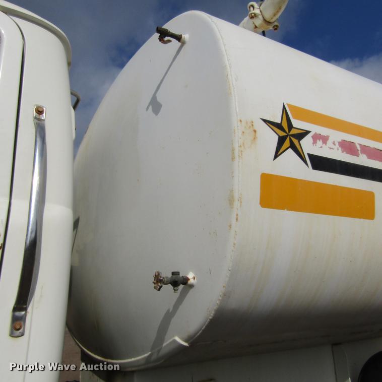 image for item DC0053 1982 Mack RD688S tank truck