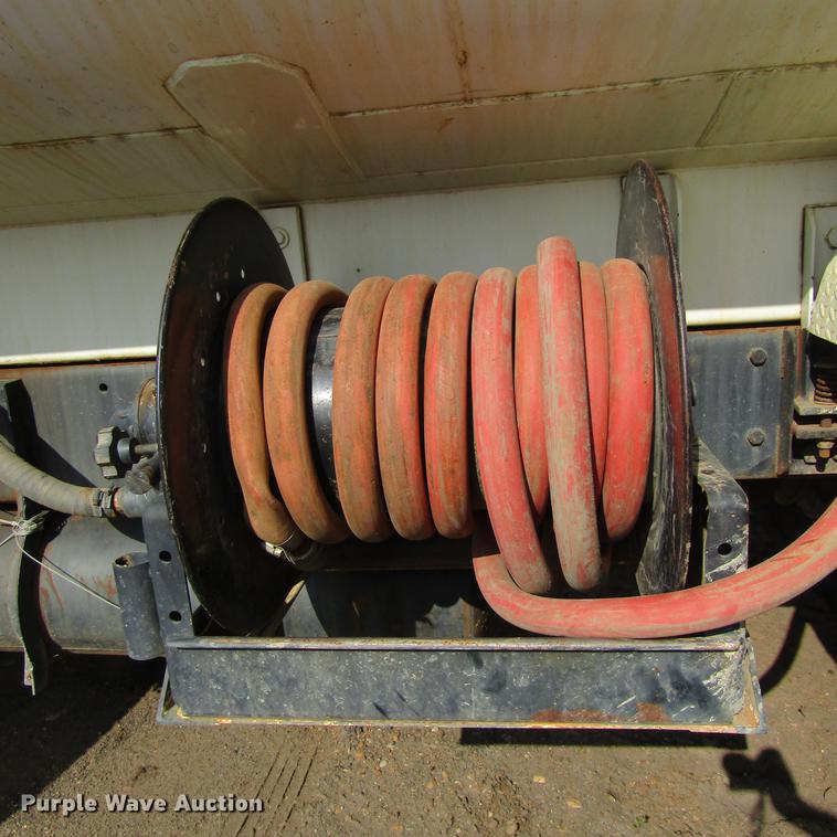 image for item DC0053 1982 Mack RD688S tank truck