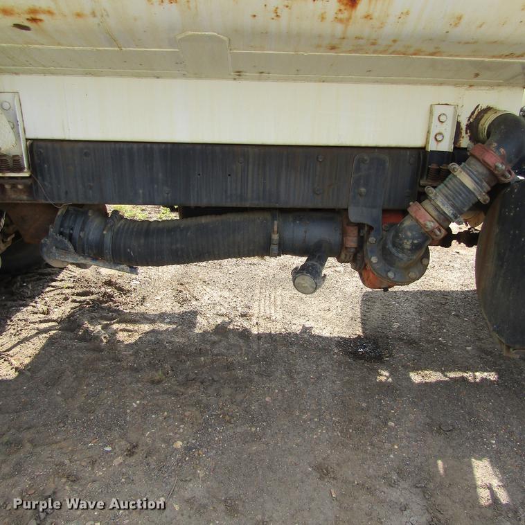 image for item DC0053 1982 Mack RD688S tank truck