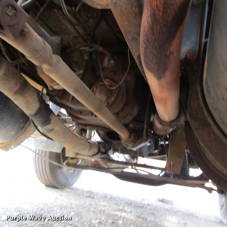 image for item DC0053 1982 Mack RD688S tank truck