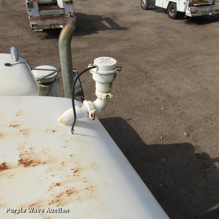 image for item DC0053 1982 Mack RD688S tank truck