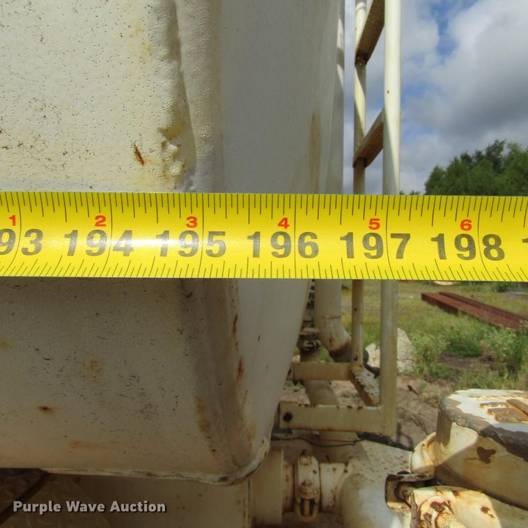 image for item DC0053 1982 Mack RD688S tank truck