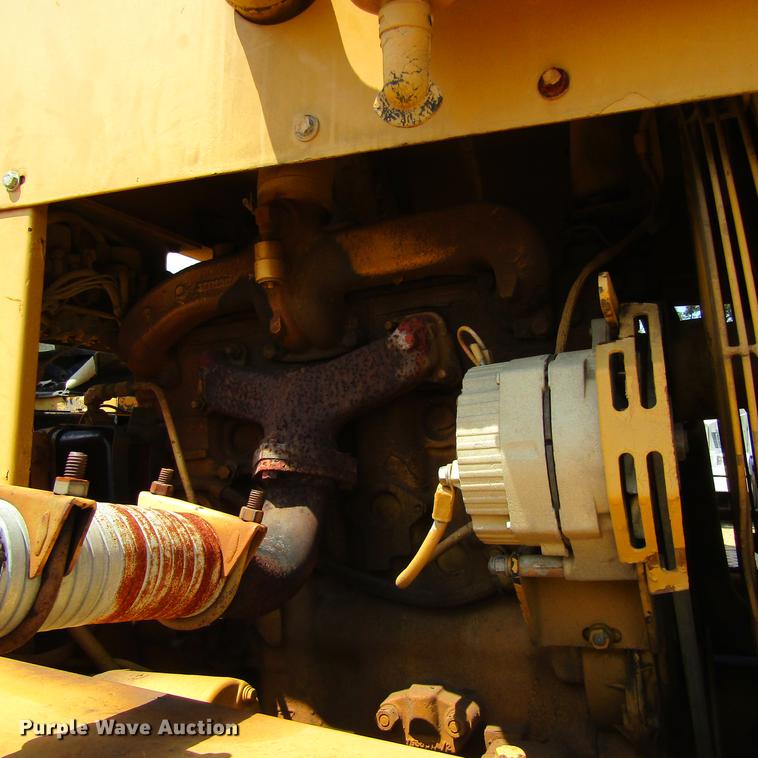 image for item DC0054 1994 Caterpillar PS-130 pneumatic roller