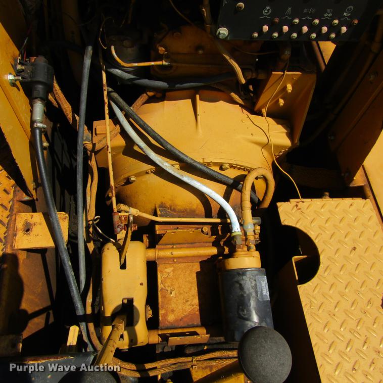 image for item DC0054 1994 Caterpillar PS-130 pneumatic roller