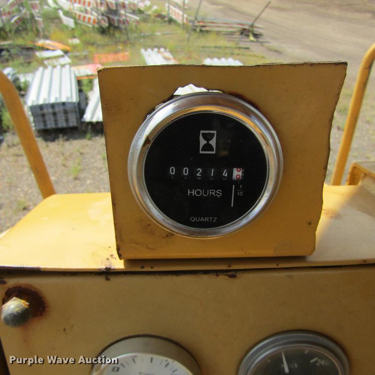 image for item DC0055 1984 Ingersoll Rand SP48 single drum vibratory compactor