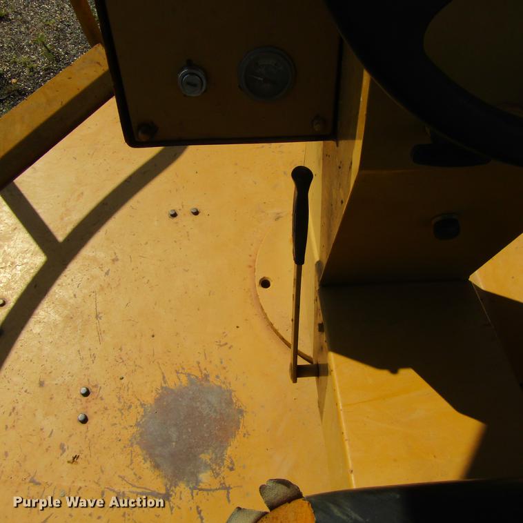 image for item DC0055 1984 Ingersoll Rand SP48 single drum vibratory compactor