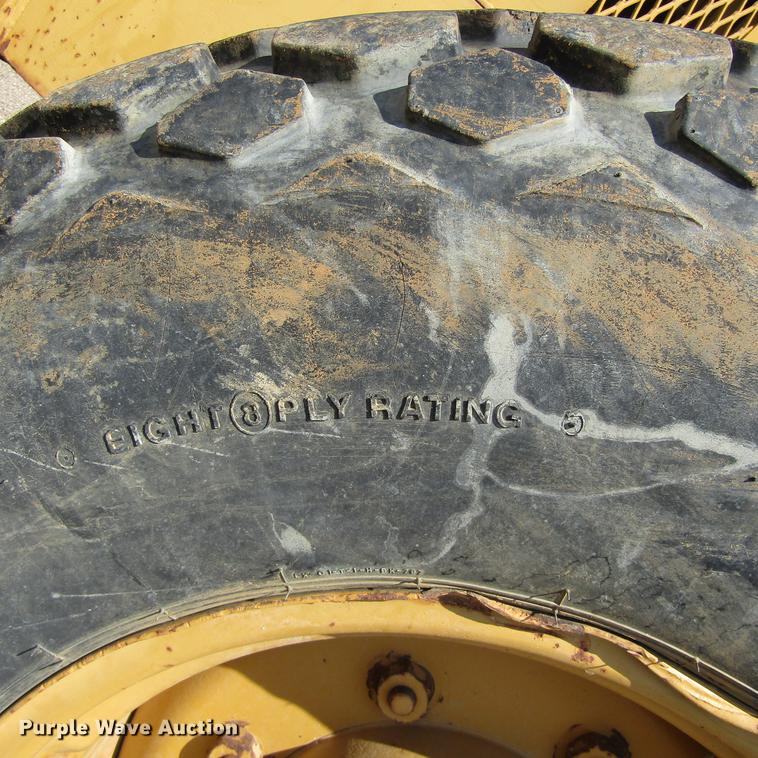 image for item DC0055 1984 Ingersoll Rand SP48 single drum vibratory compactor