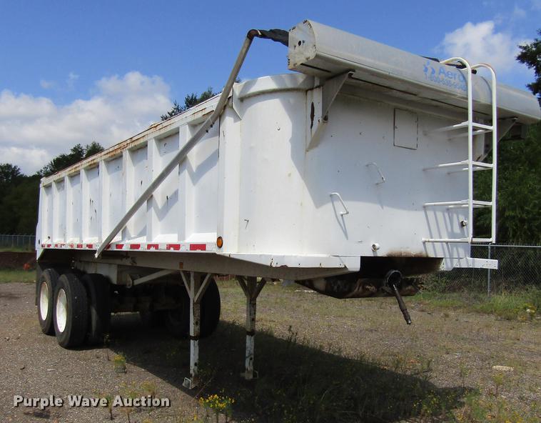 image for item DC0056 2000 Hilbilt 2424HDMT end dump trailer