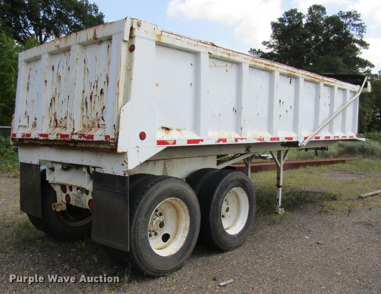 image for item DC0056 2000 Hilbilt 2424HDMT end dump trailer