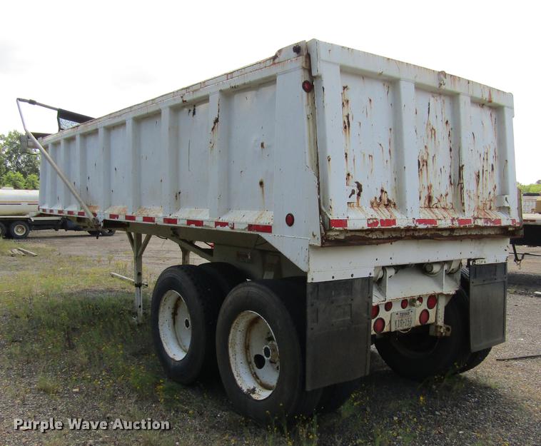 image for item DC0056 2000 Hilbilt 2424HDMT end dump trailer