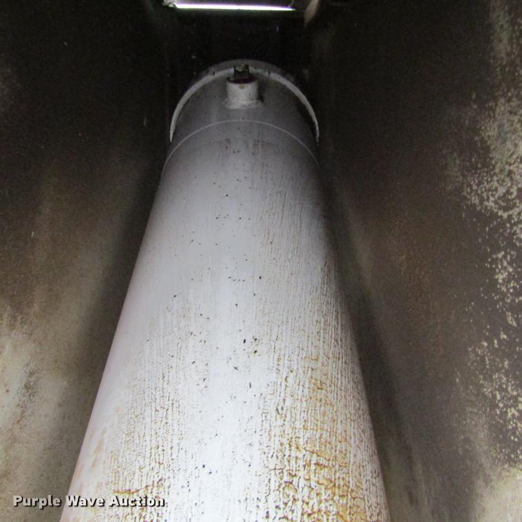 image for item DC0056 2000 Hilbilt 2424HDMT end dump trailer