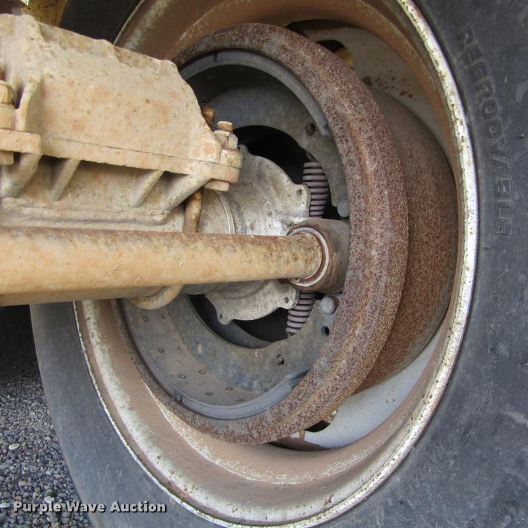 image for item DC0056 2000 Hilbilt 2424HDMT end dump trailer