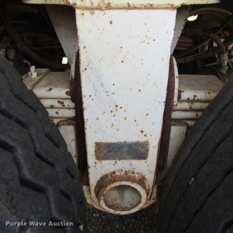 image for item DC0056 2000 Hilbilt 2424HDMT end dump trailer