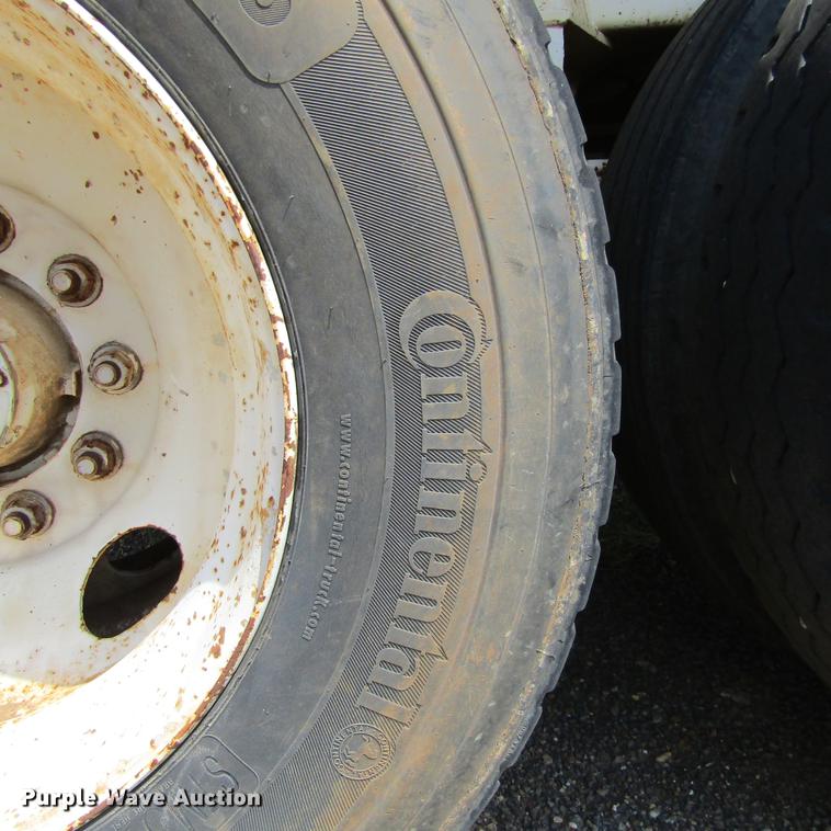 image for item DC0056 2000 Hilbilt 2424HDMT end dump trailer