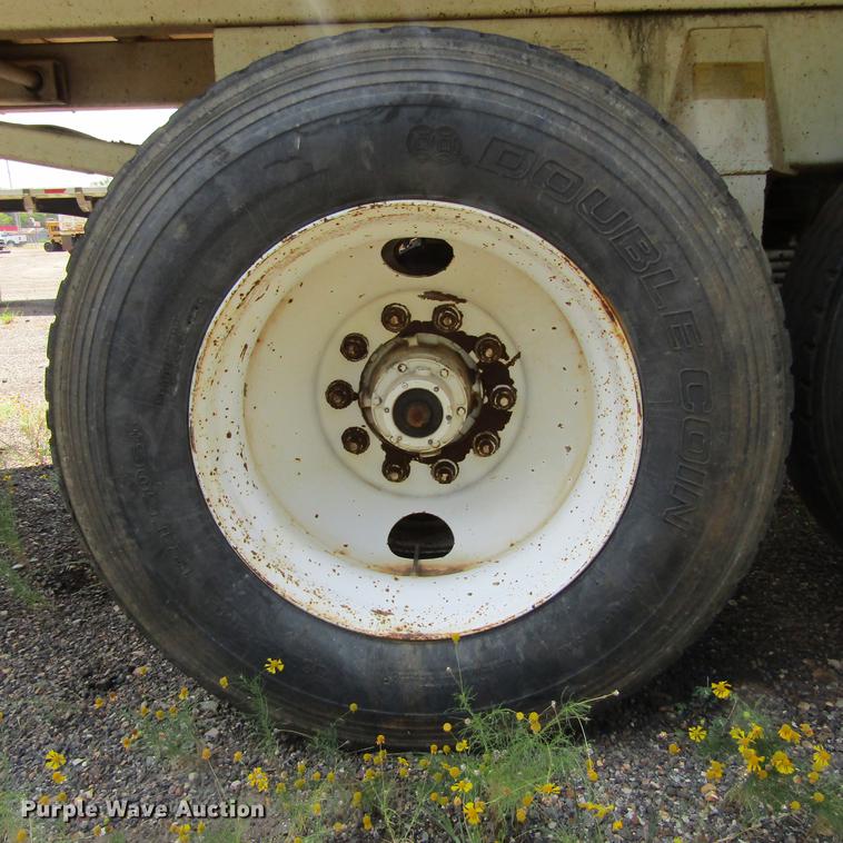 image for item DC0056 2000 Hilbilt 2424HDMT end dump trailer