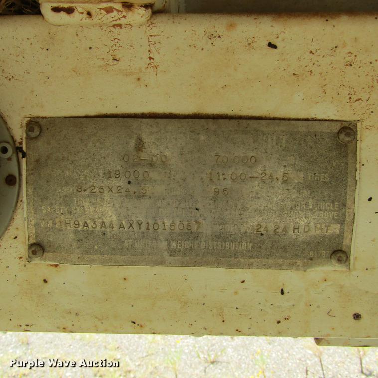 image for item DC0056 2000 Hilbilt 2424HDMT end dump trailer