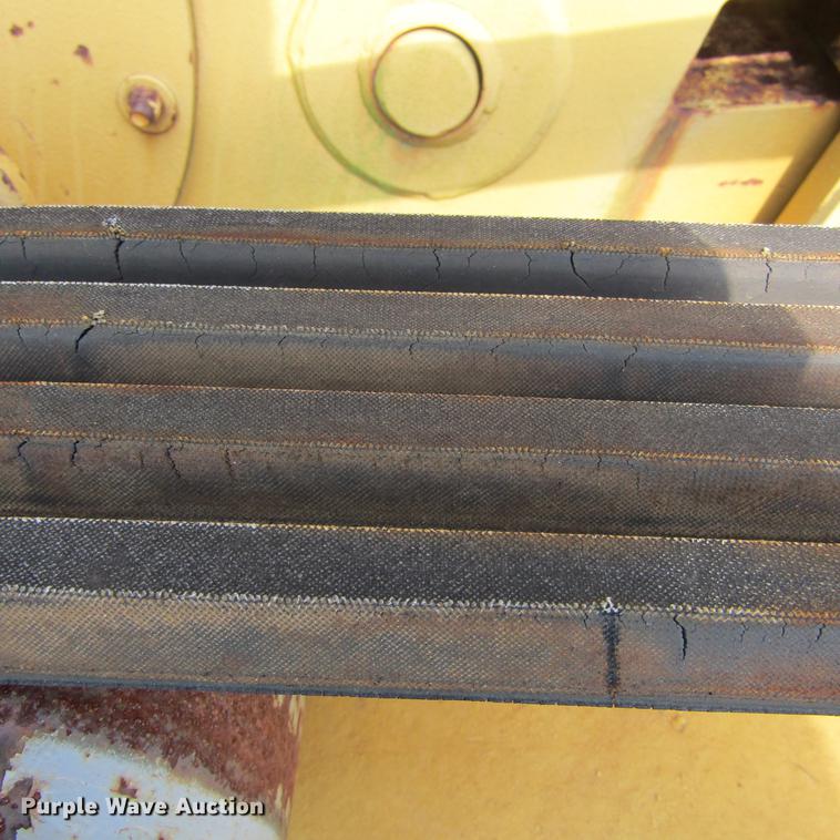 image for item DC0057 2004 Vermeer Top Gun bale shredder