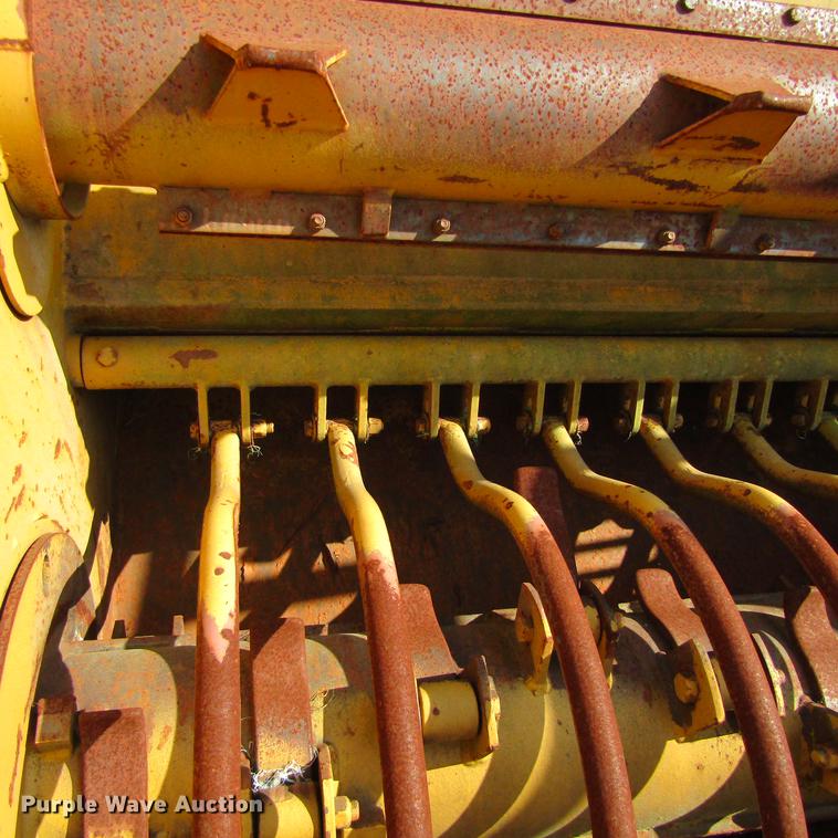 image for item DC0057 2004 Vermeer Top Gun bale shredder